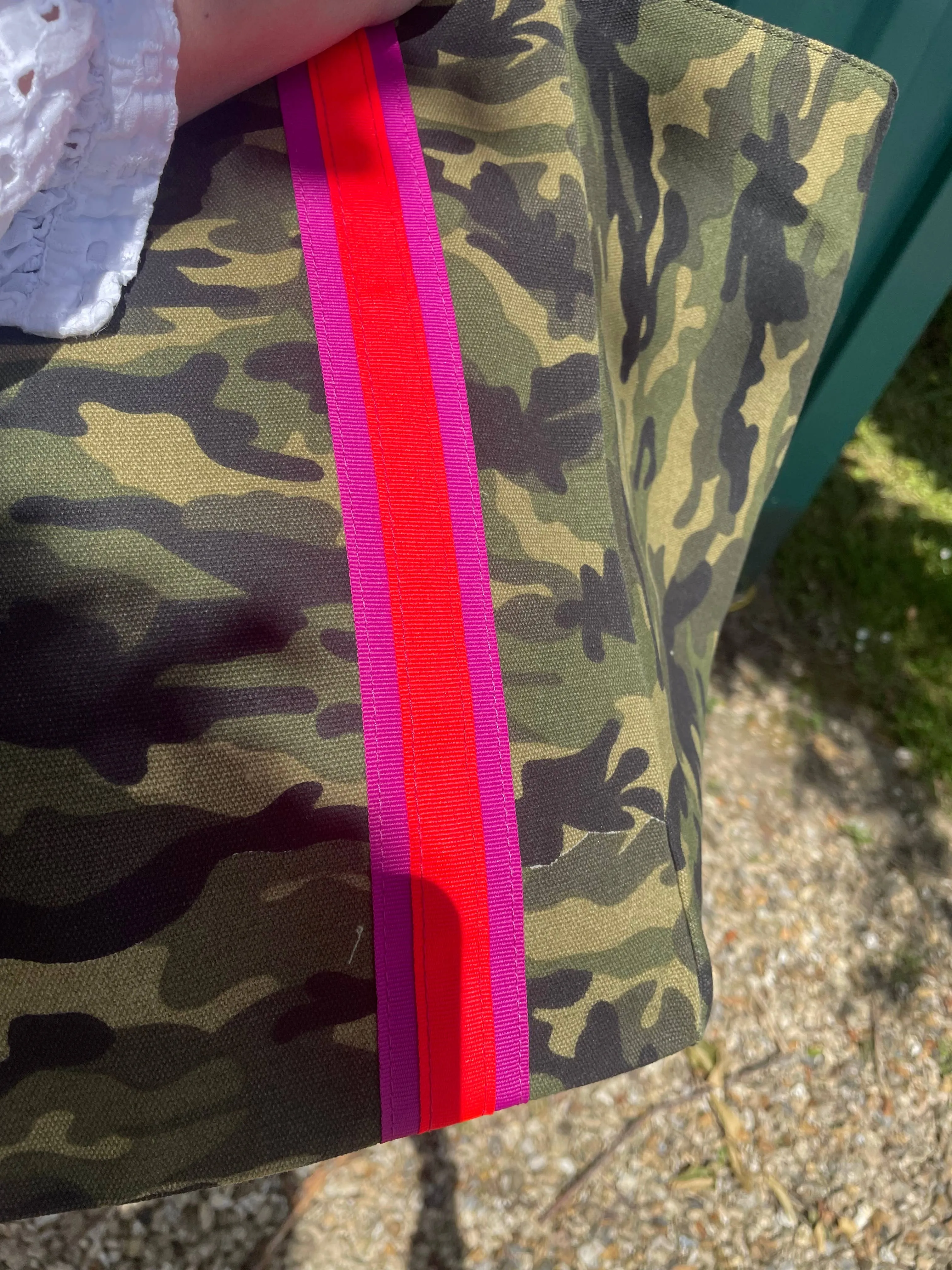 CAMO BEACH BAG