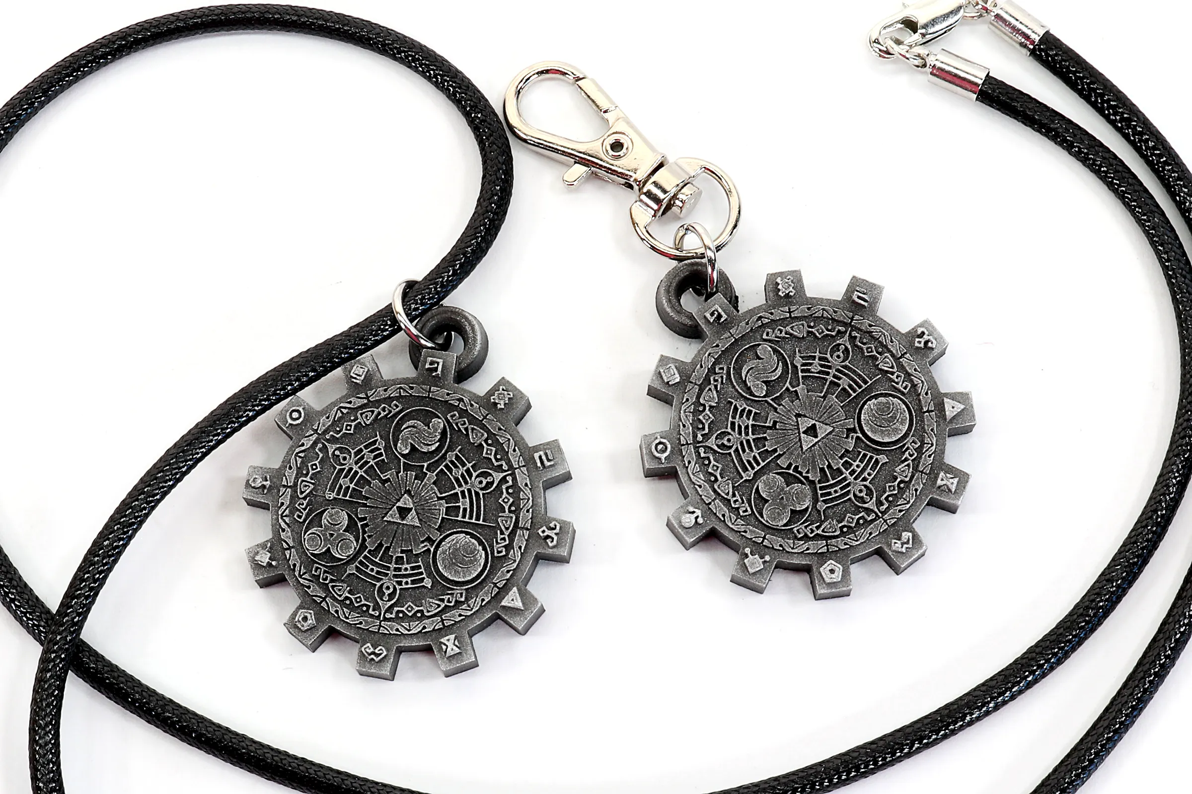Gate of Time Keychain / Necklace - Legend of Zelda
