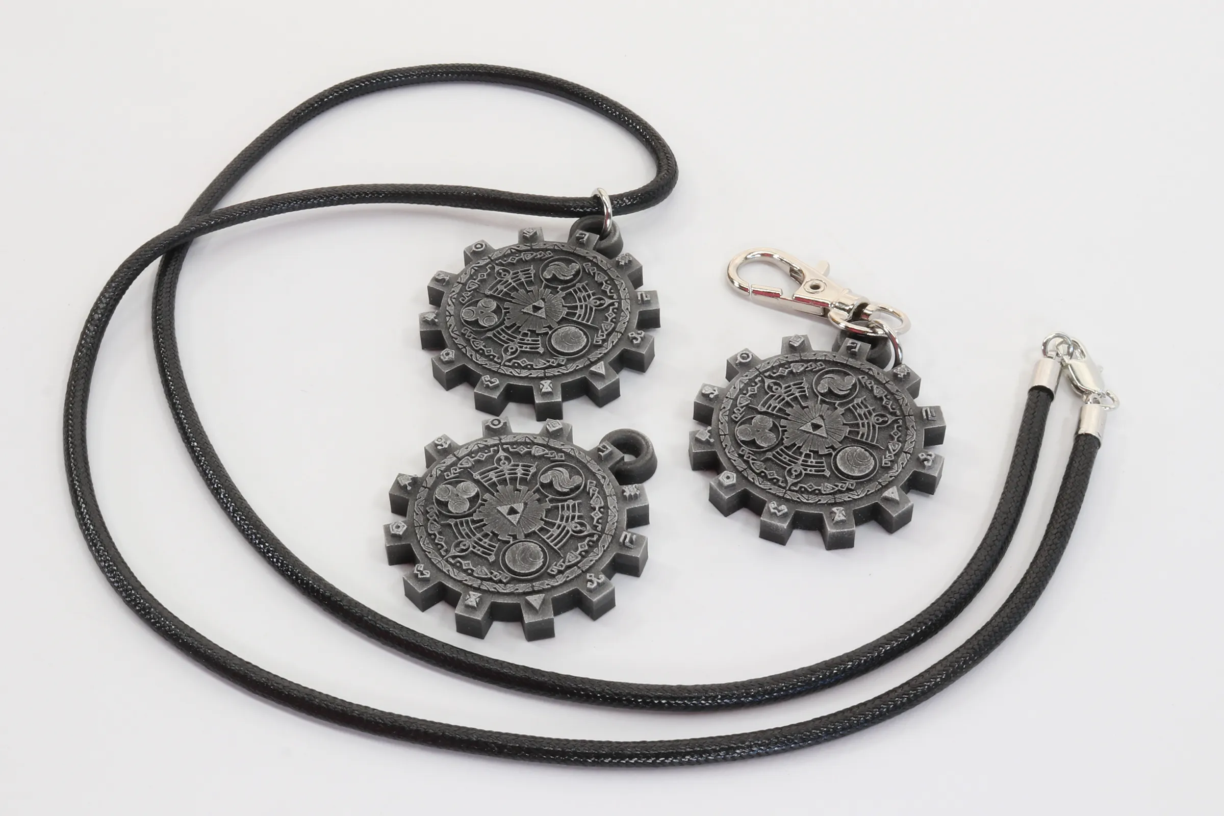 Gate of Time Keychain / Necklace - Legend of Zelda