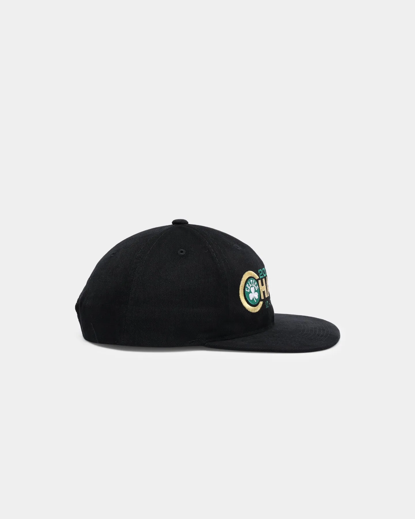 Mitchell & Ness Boston Celtics Champions Deadstock Snapback Black