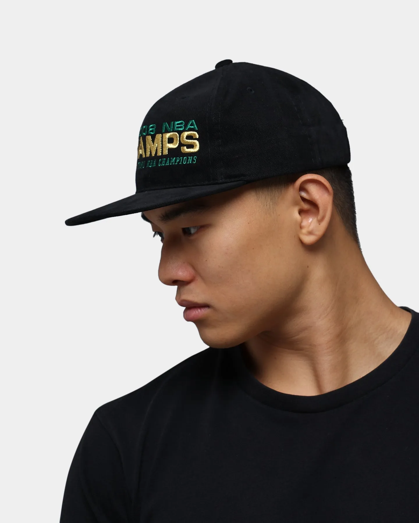 Mitchell & Ness Boston Celtics Champions Deadstock Snapback Black