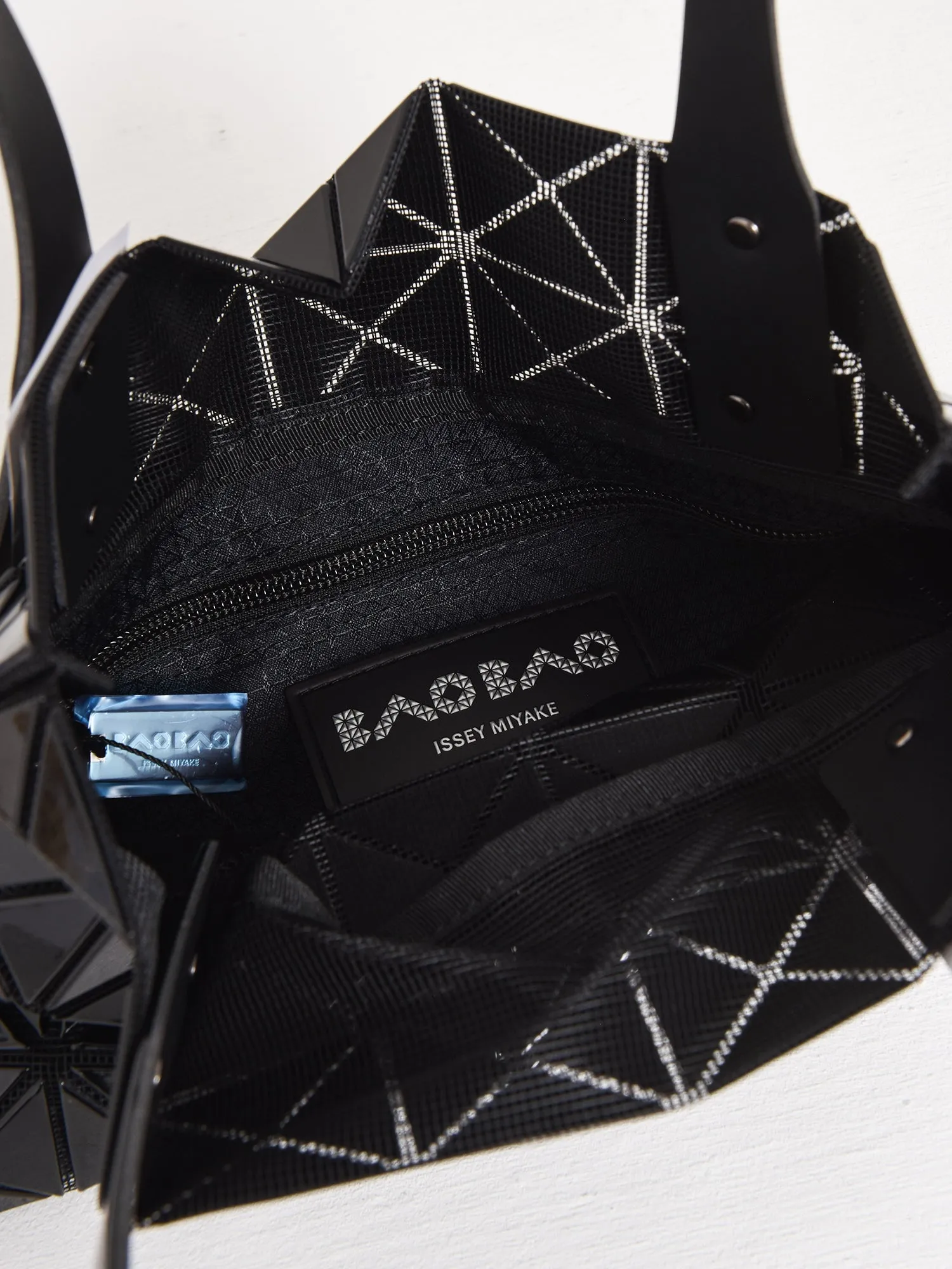 PRISM TOTE (7*7)_15-BLACK
